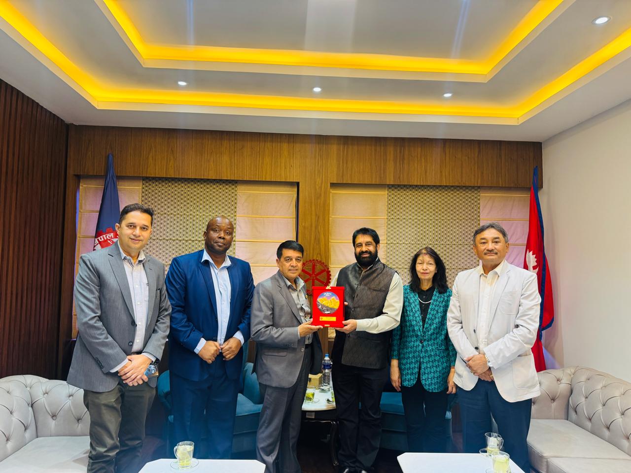 महासंघ अध्यक्ष ढकाल र दक्षिण अफ्रिकी राजदूतबीच भेटवार्ता, नेपाललाई लगानीको गन्तव्य बनाउ अध्यक्षको आग्रह